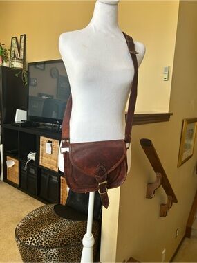 Brown Leather Crossbody Bag - Classic Saddle Style Brass hardware